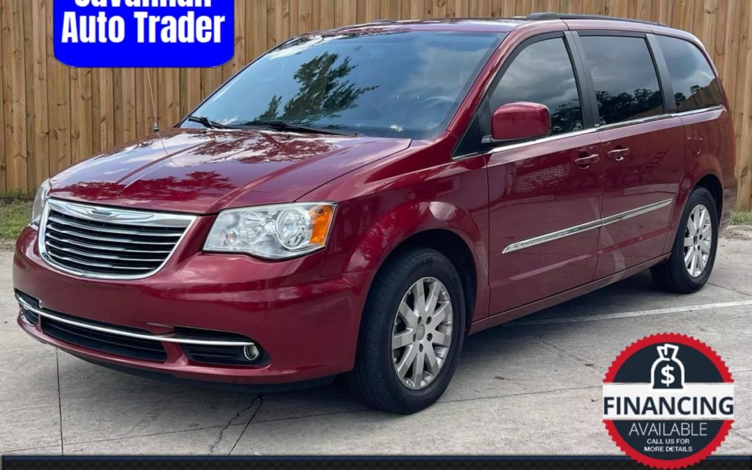 2013 Chrysler Town and Country (3Rows)